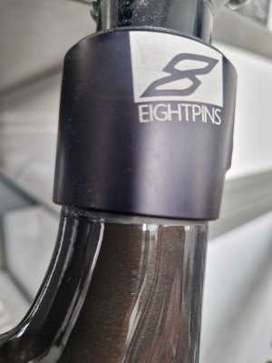 eightpins.jpg